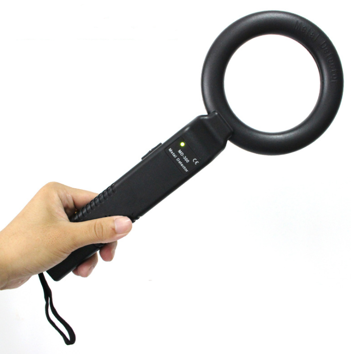 MD300 Handheld security detectors, metal hands in the examination